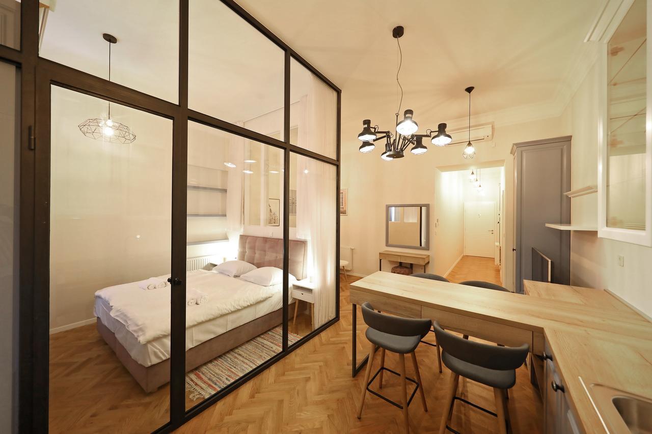 Central Apartments Zagabria Esterno foto